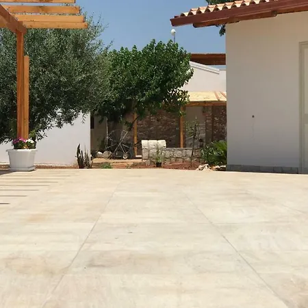 Casa vacanze Casale Ndina *